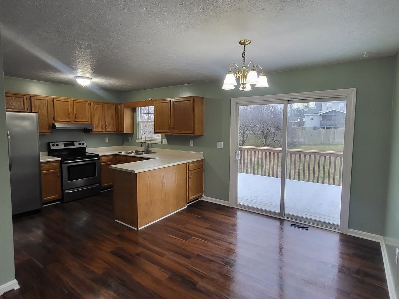 405 Bertha Way #1 - Photo 4 of 21