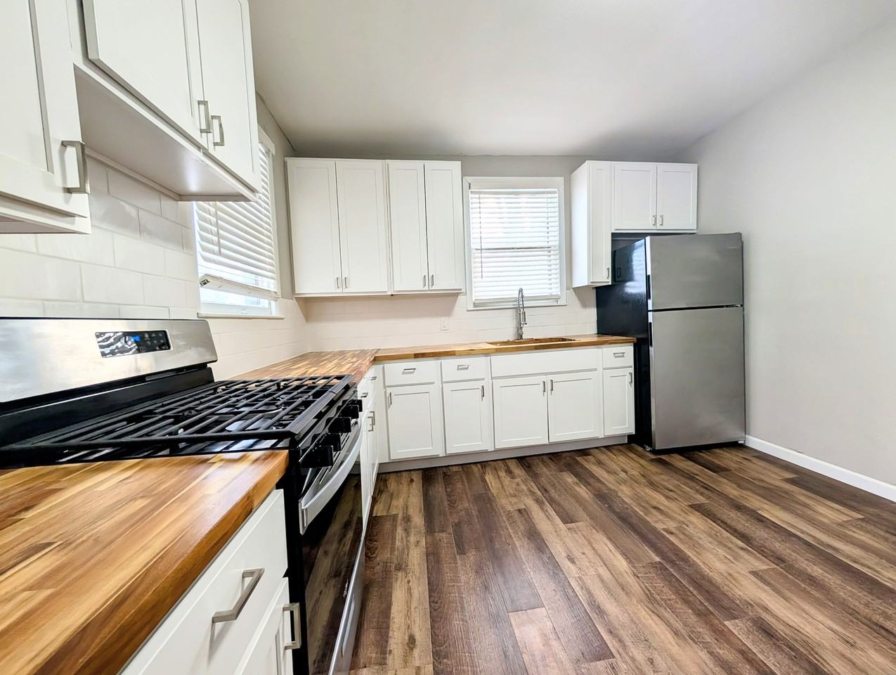 328 N G St #1 - Photo 2 of 10