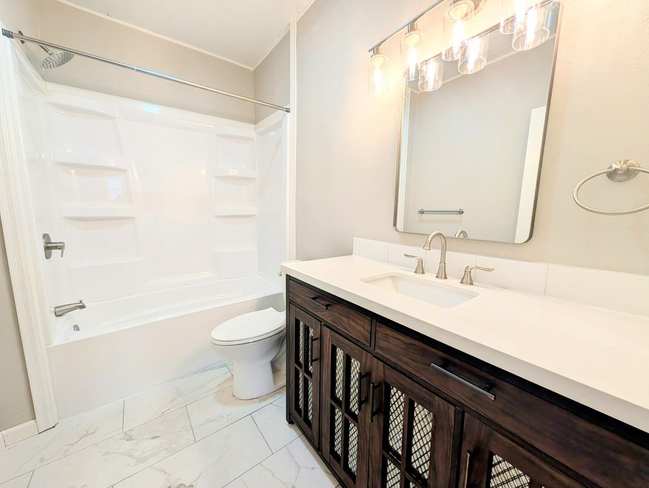 328 N G St #1 - Photo 4 of 10