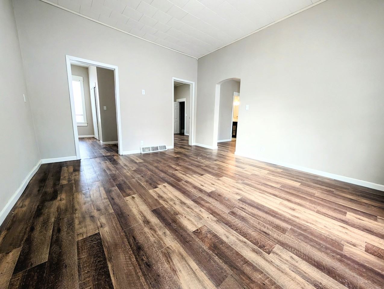 328 N G St #1 - Photo 5 of 10