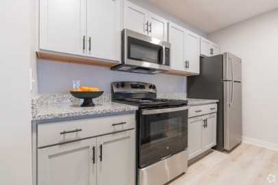 5121 Oakwood Landings Ln #5121-301 - Photo 4 of 20