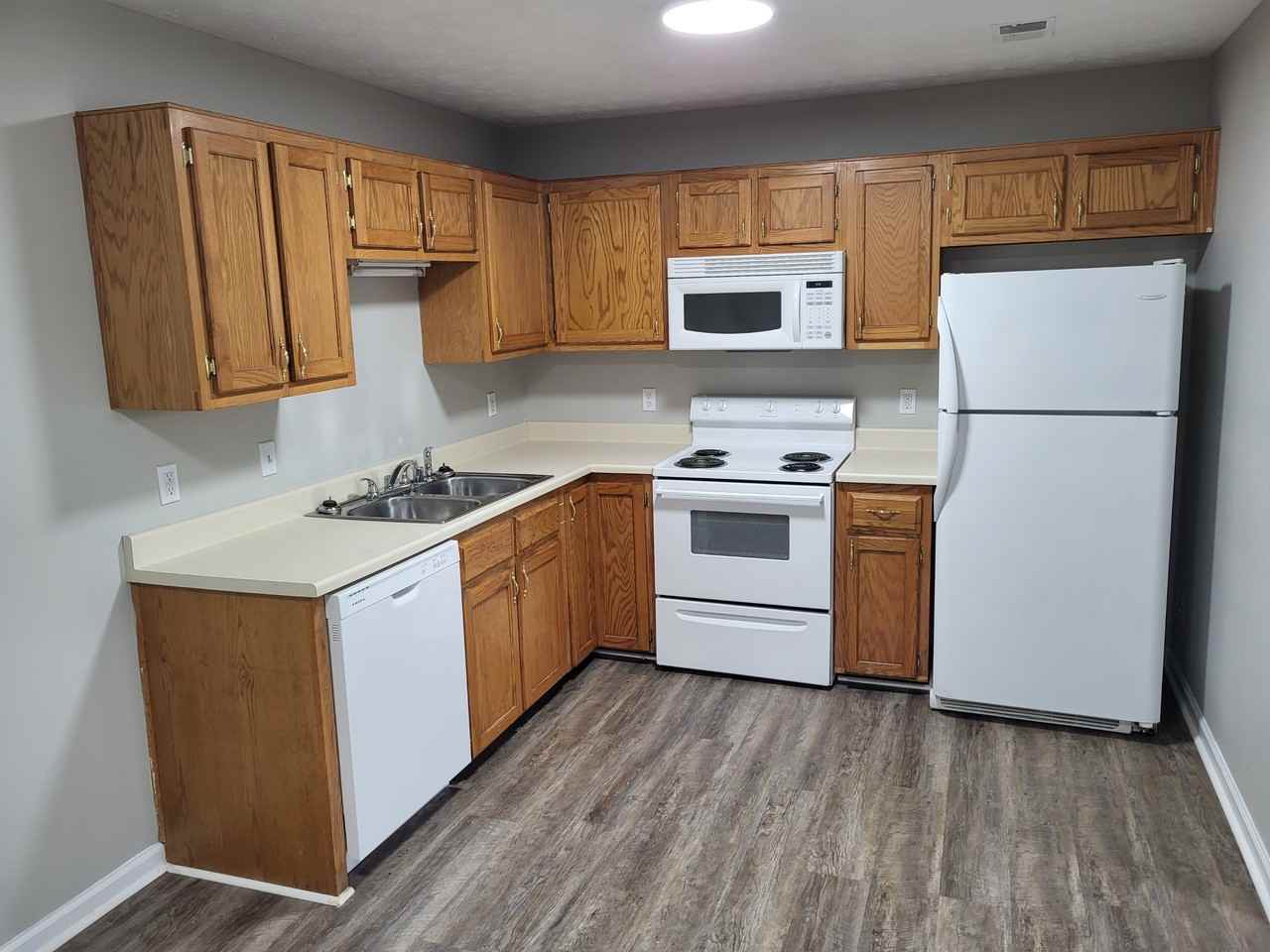 241 Mcdaniel Avenue #27 - Photo 3 of 7