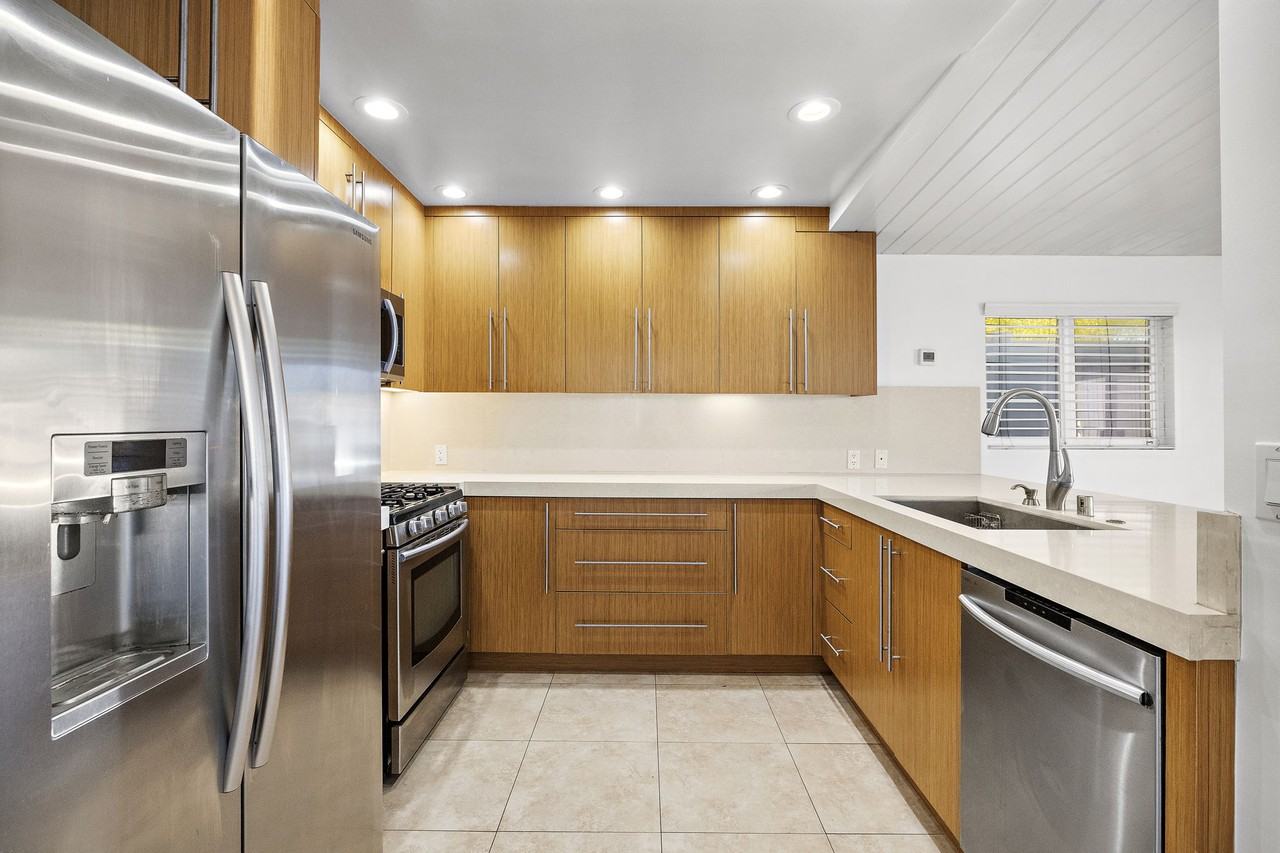 1519 W Balboa Blvd #A - Photo 6 of 15