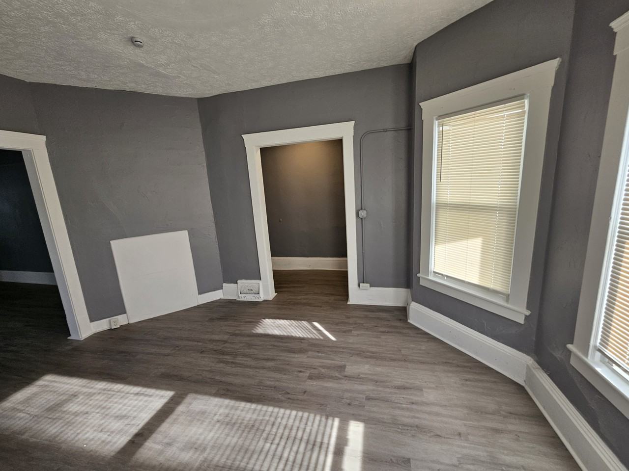 2810 Woodbridge Avenue - Photo 7 of 19