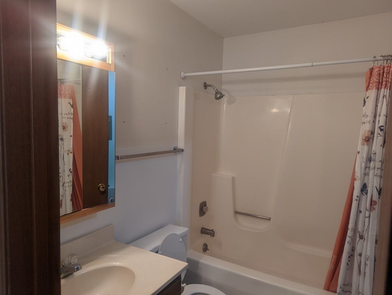 1613 Lyndhurst Drive #B - Photo 5 of 8