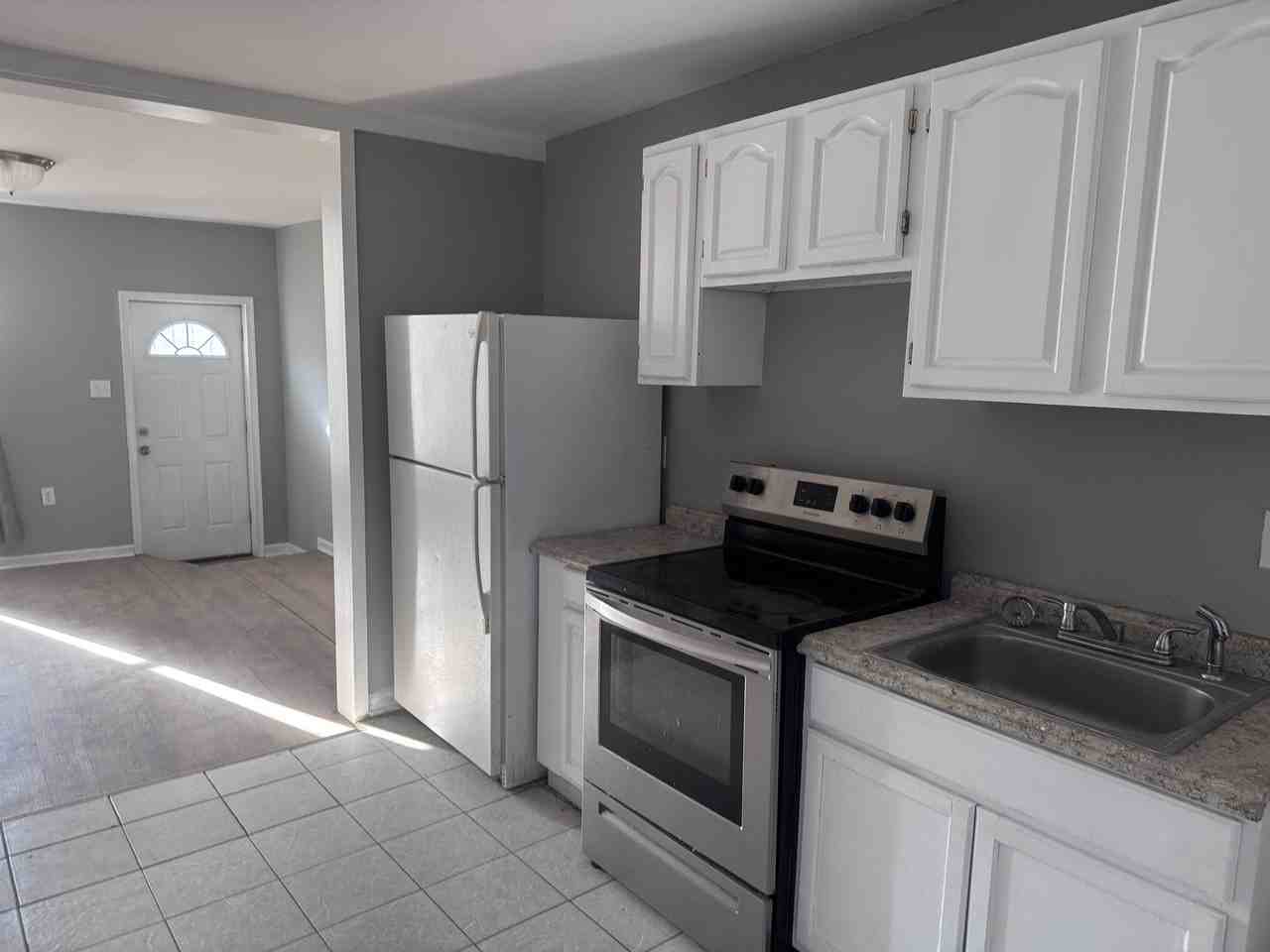 1004 West Lombard Street #1 - Photo 4 of 11