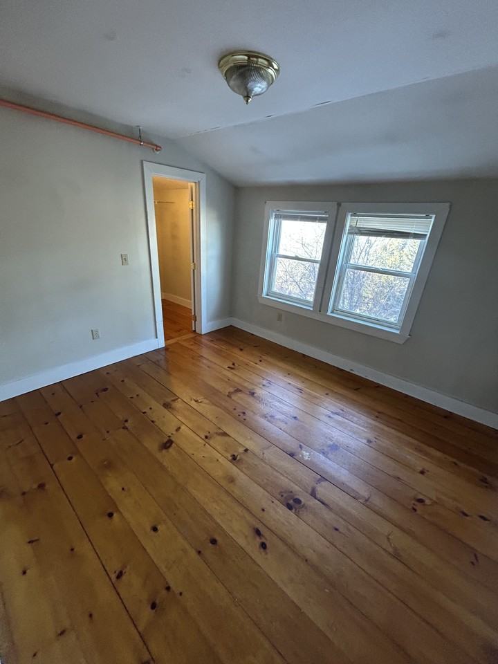 24 Boody St #3 - Photo 5 of 9