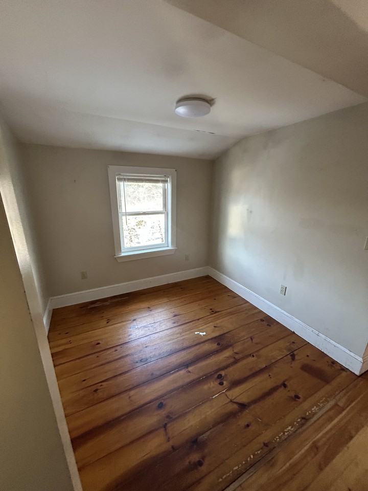 24 Boody St #3 - Photo 7 of 9