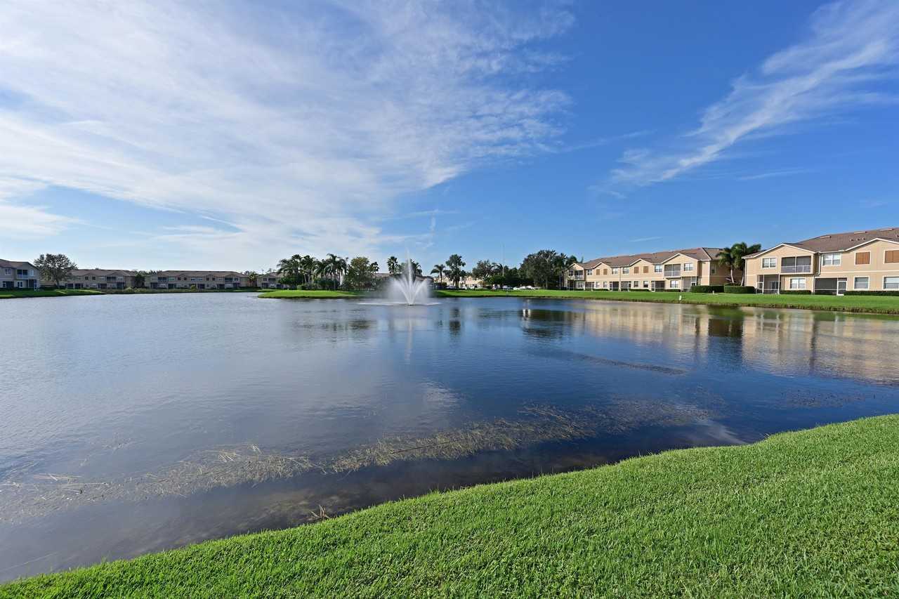 3566 Parkridge Cir #30-105 - Photo 4 of 47