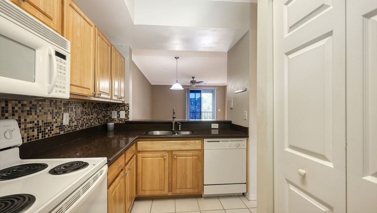 4990 Baraldi Cir #208 - Photo 7 of 18