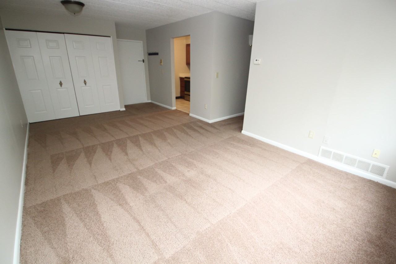 810C Mcknight Cir #C810 - Photo 2 of 13