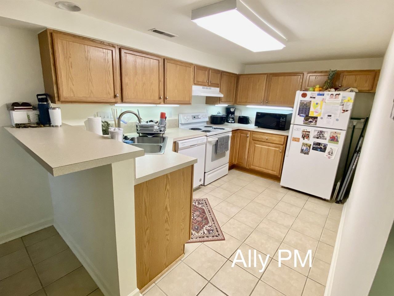 925 Henry Avenue #1 - Photo 2 of 22