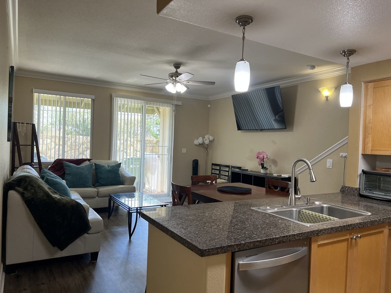 92 92-1524 Ali'inui Drive - 1Villa 7 #1 - Photo 2 of 24