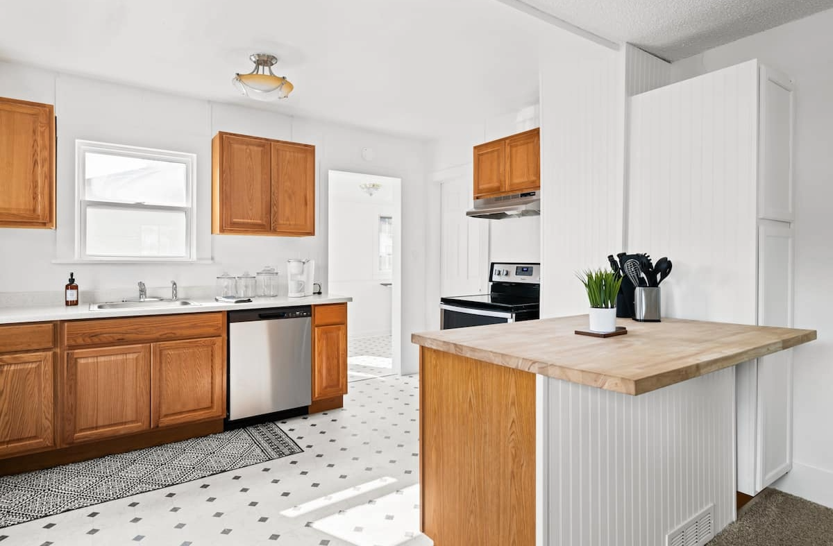 1905 5th Street #1 - Photo 6 of 33