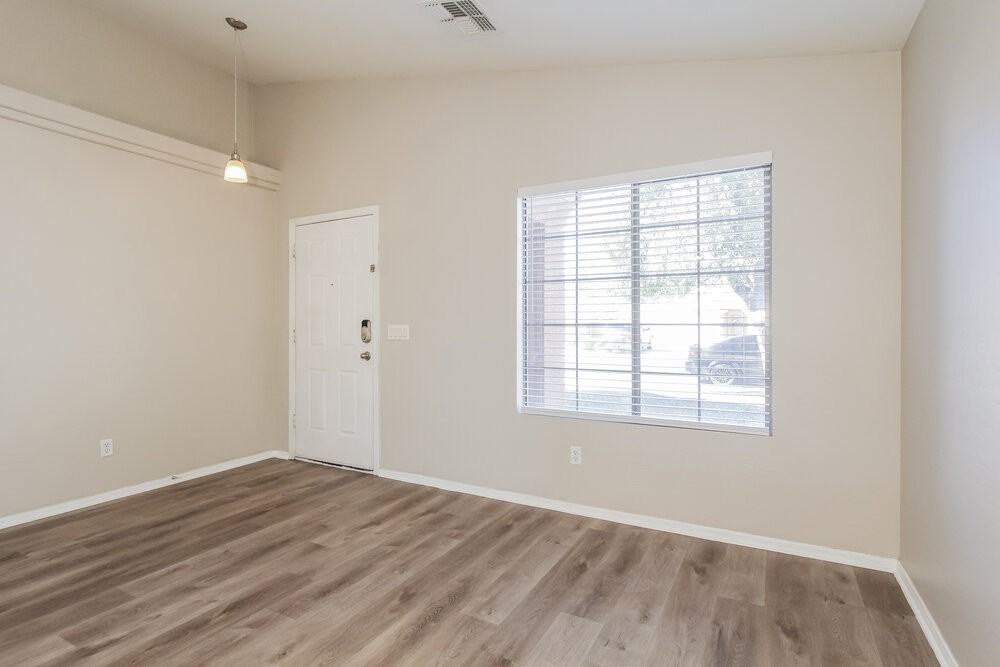 16015 W Sierra St - Photo 3 of 16