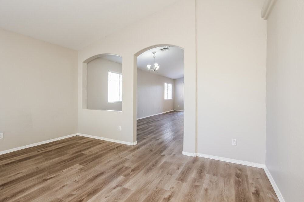 16015 W Sierra St - Photo 4 of 16