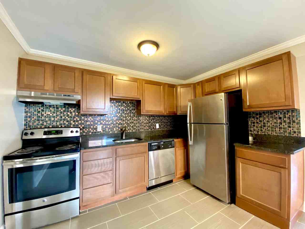 1524 1524 MCFARLAND ROADAPT 5 #5 - Photo 2 of 8