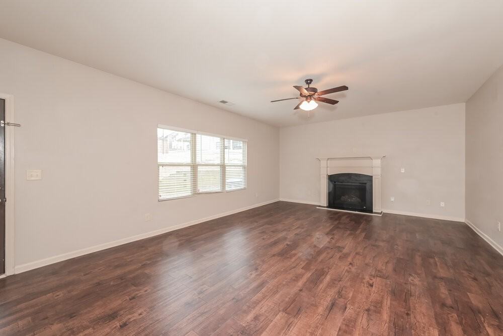 441 Chandler Bluff Ct - Photo 7 of 17