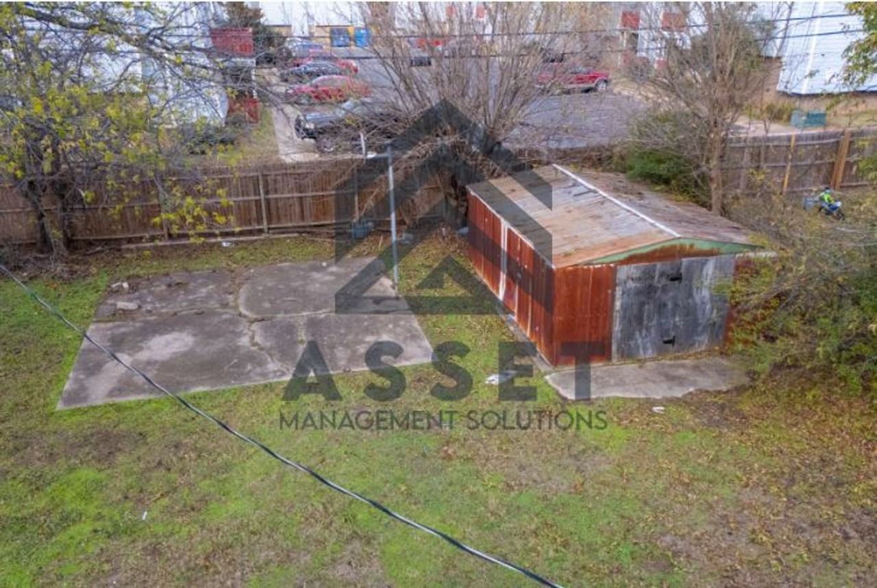 1113 Nw 105th St - Photo 7 of 28