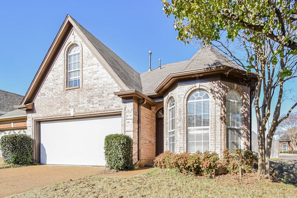 7436 Bakers Glenn Ln - Photo 4 of 17