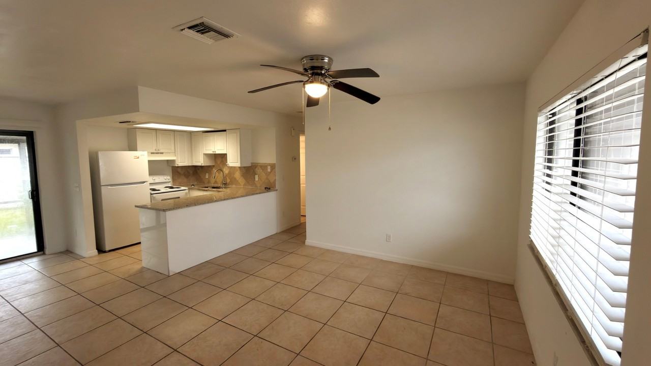 11470 Char Ann Dr #0 - Photo 2 of 10