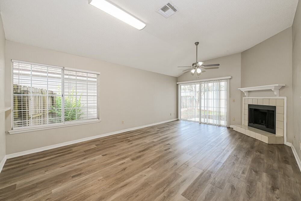 7737 Manassas Ct W - Photo 6 of 16