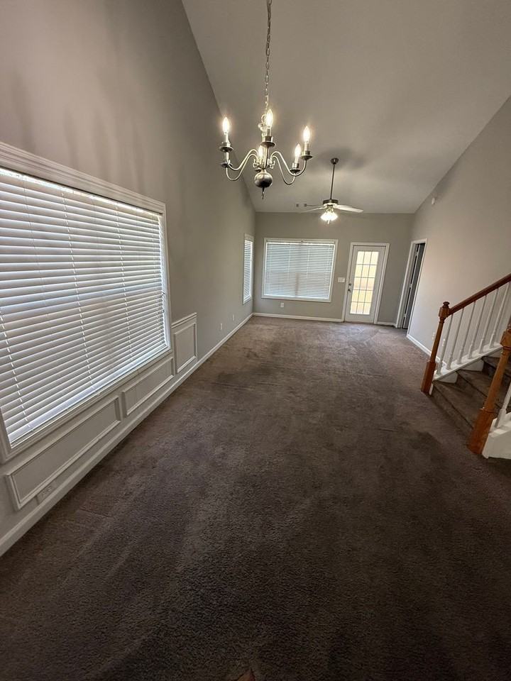 141 Mill Pond Xing - Photo 2 of 17