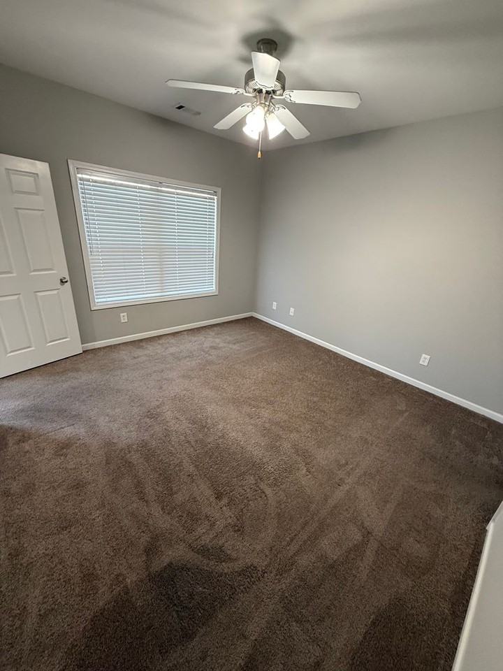 141 Mill Pond Xing - Photo 7 of 17