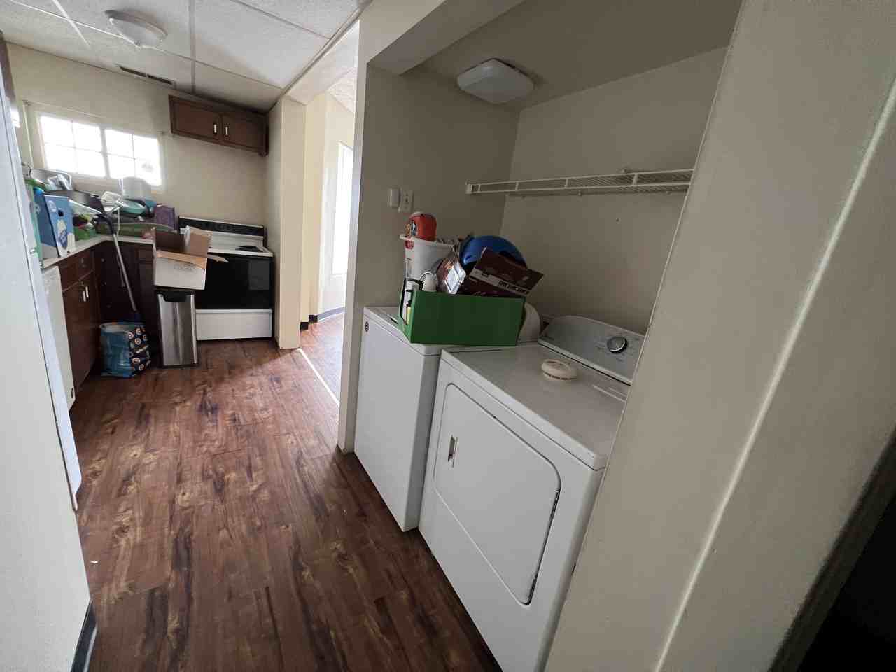 390 Forest Ave #A - Photo 4 of 7