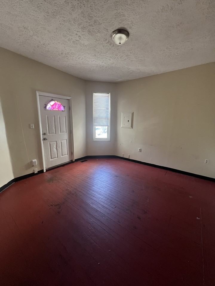 409 Forest Avenue #A - Photo 2 of 14