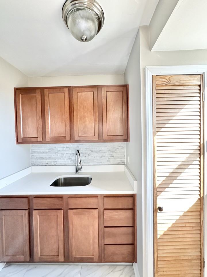 247B Mcknight Cir #B247 - Photo 3 of 13