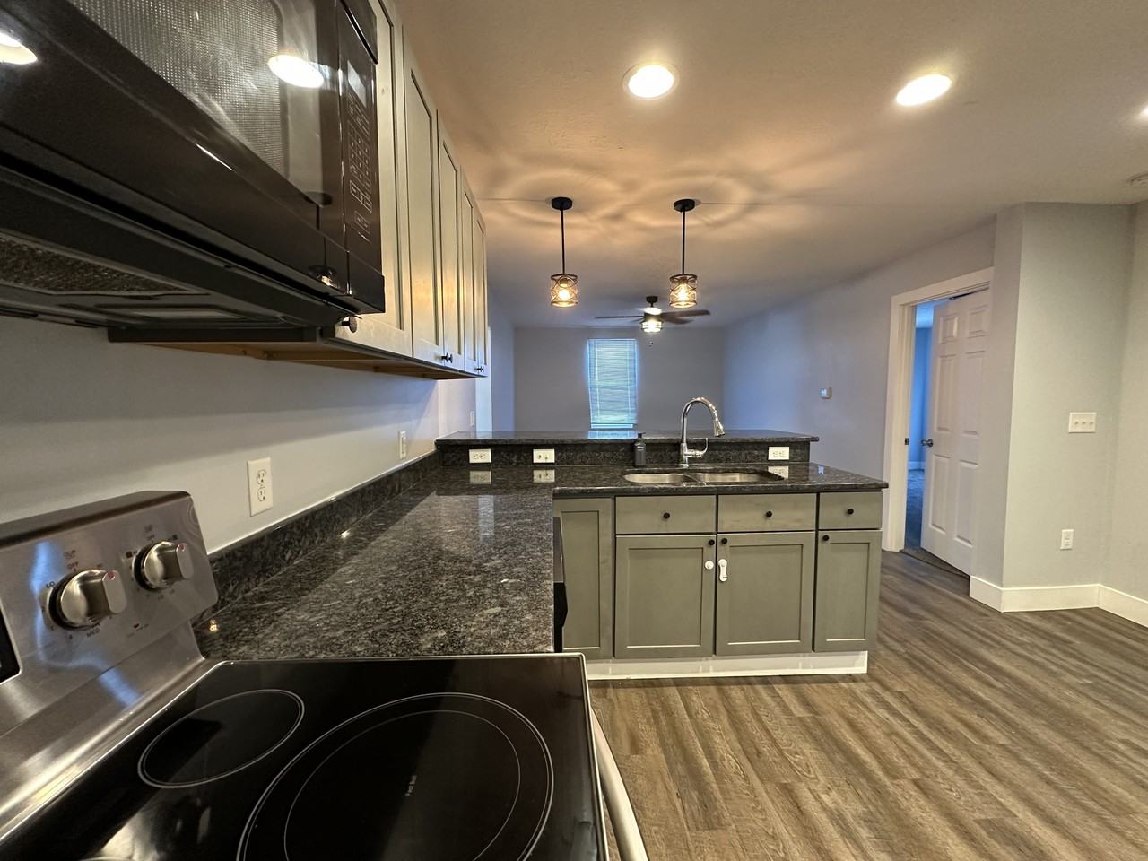 1317 West Market Street #1317 - Photo 4 of 12