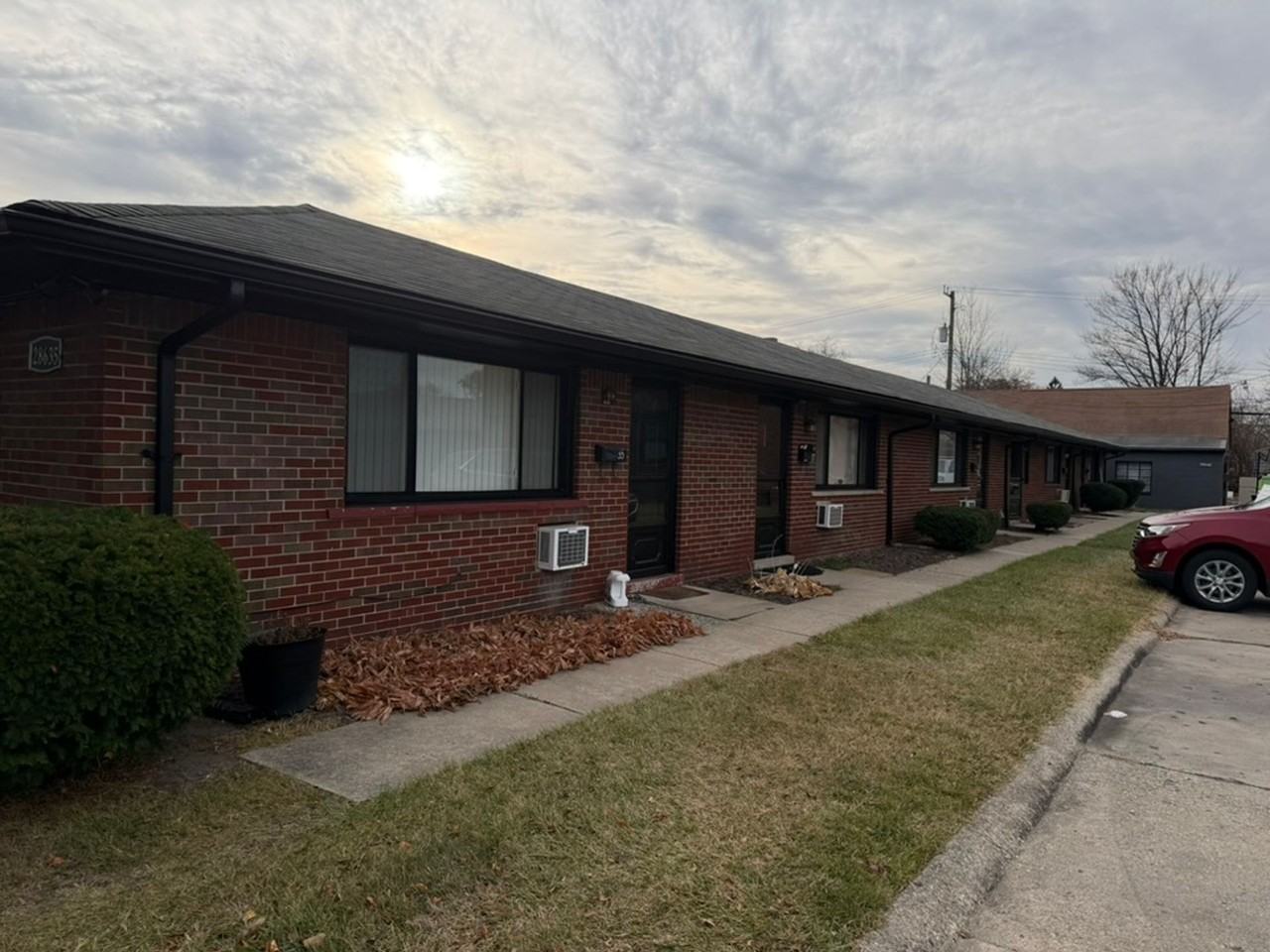 28645  MADISON GROUP, LLC - Photo 2 of 6