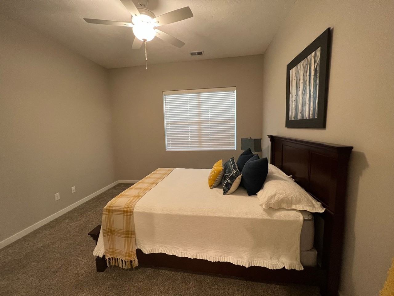 1725 Hillcrest Drive - Photo 5 of 10