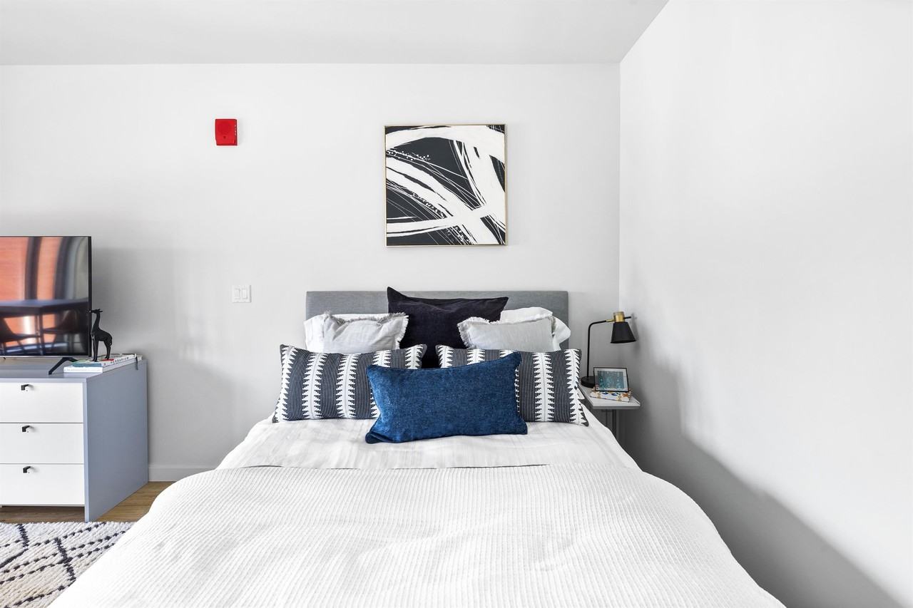 01902 Lynn Drive - Photo 5 of 14