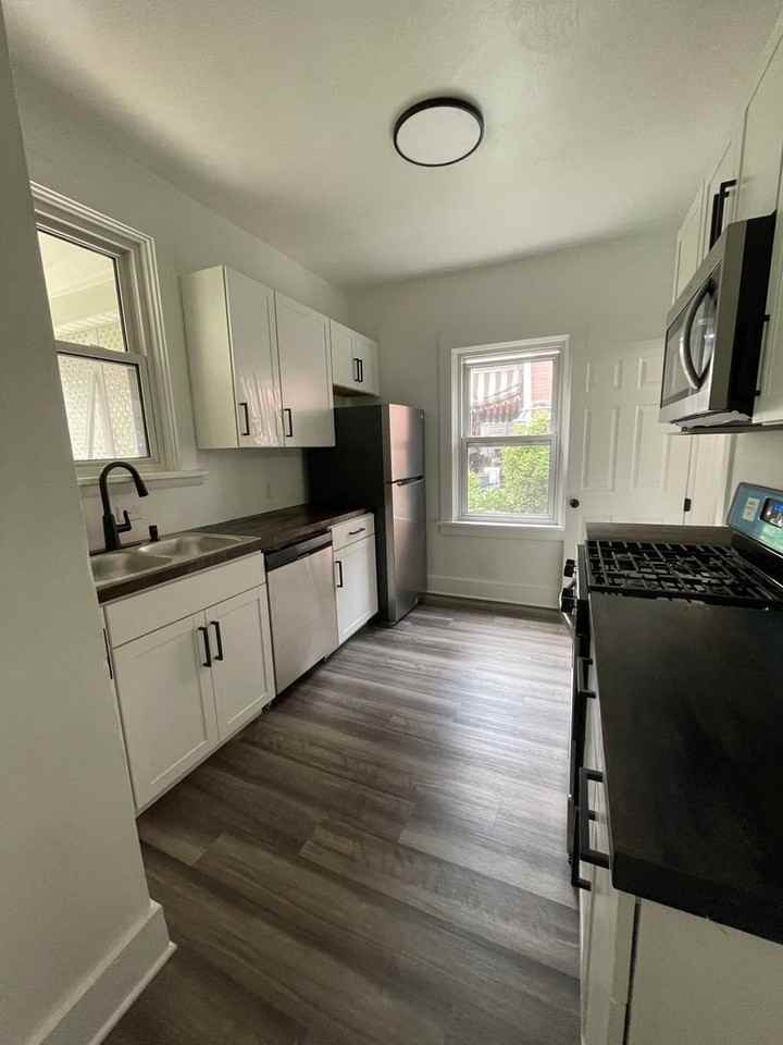 3339 Latonia Ave - Photo 2 of 38