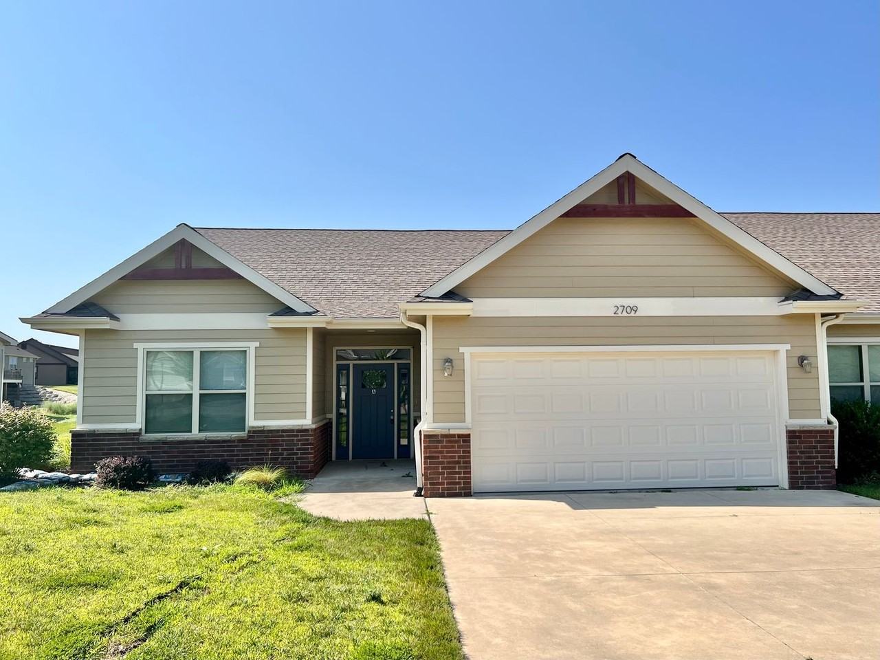 2709 Tobacco Road #A