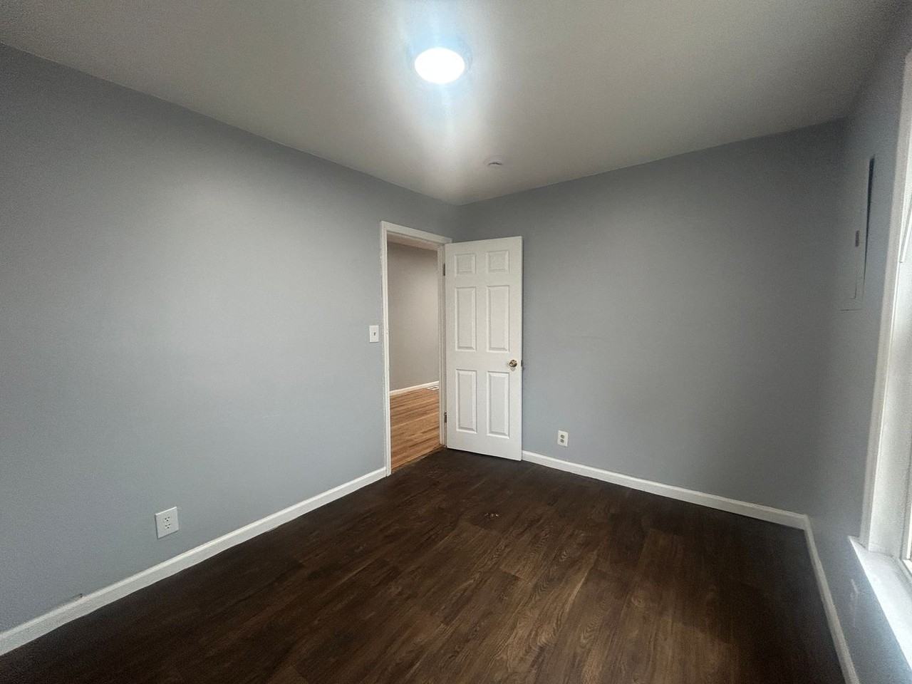 4105 Fisher Ave - Photo 7 of 30