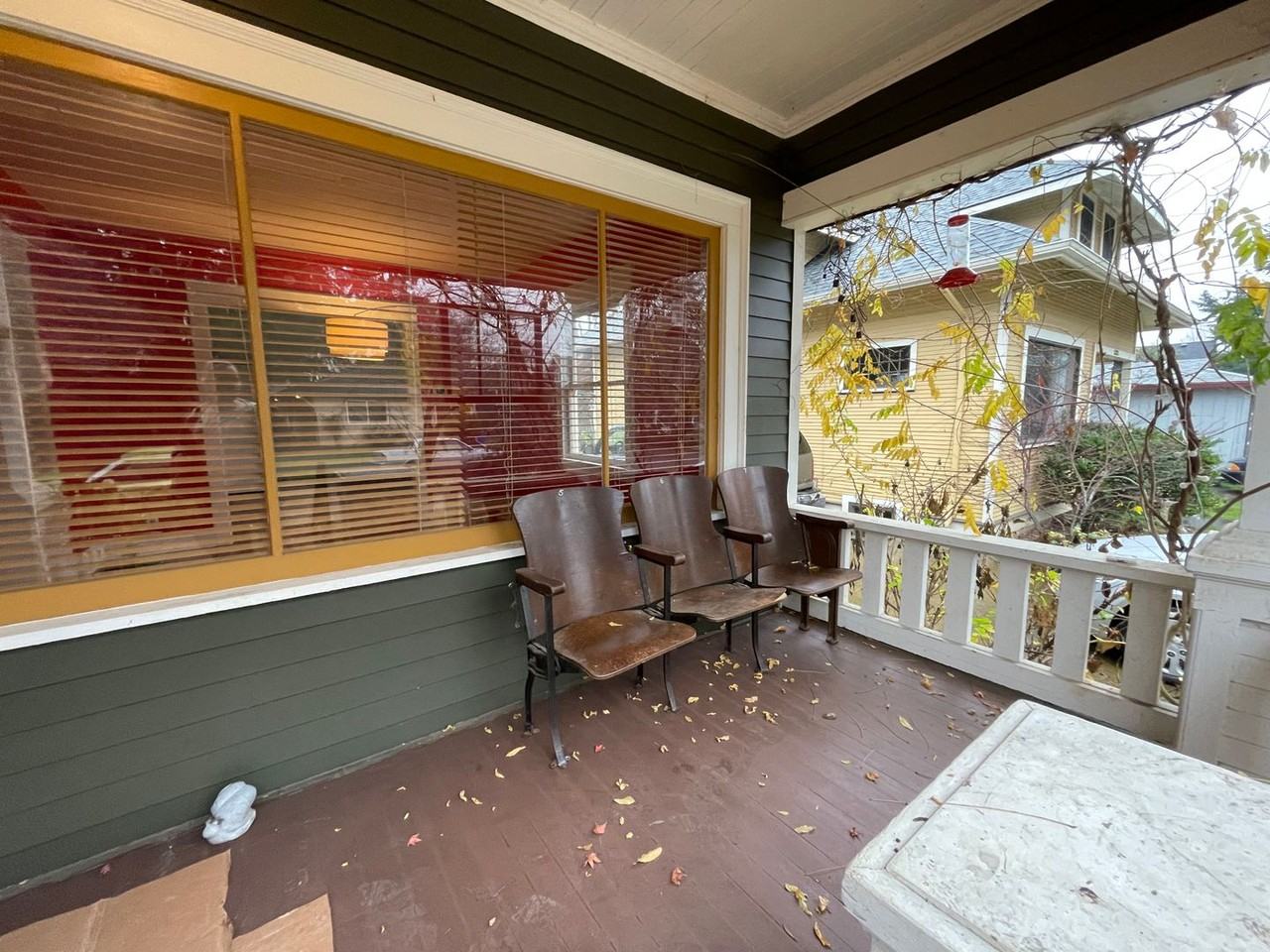 5329 Southeast 70th Avenue - Photo 3 of 39