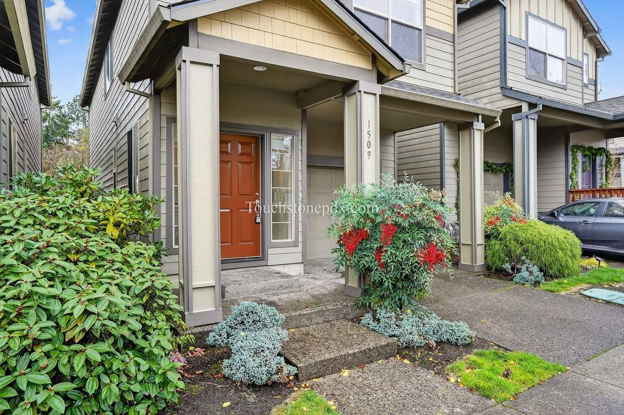 1509 Southwest 175th Avenue - Photo 4 of 44