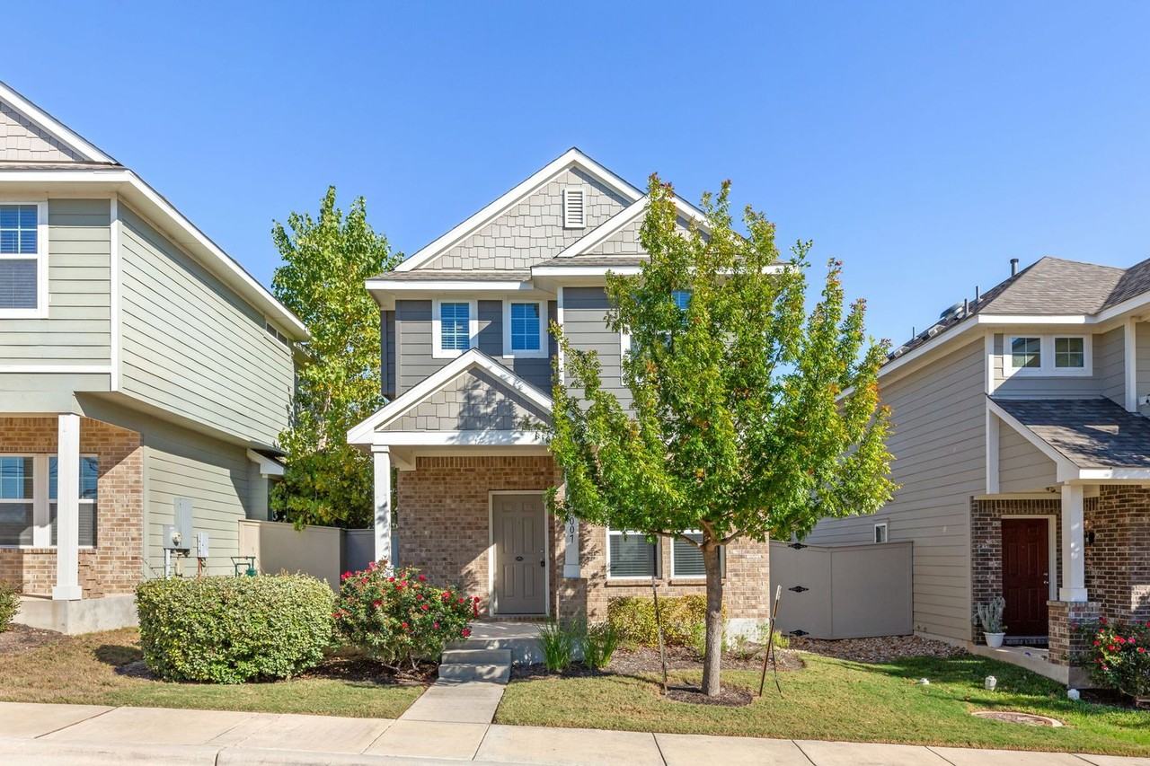 18007 Malnati Drive - Photo 2 of 40