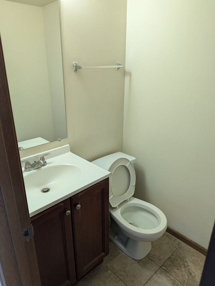 3753 W 73rd - Photo 3 of 12