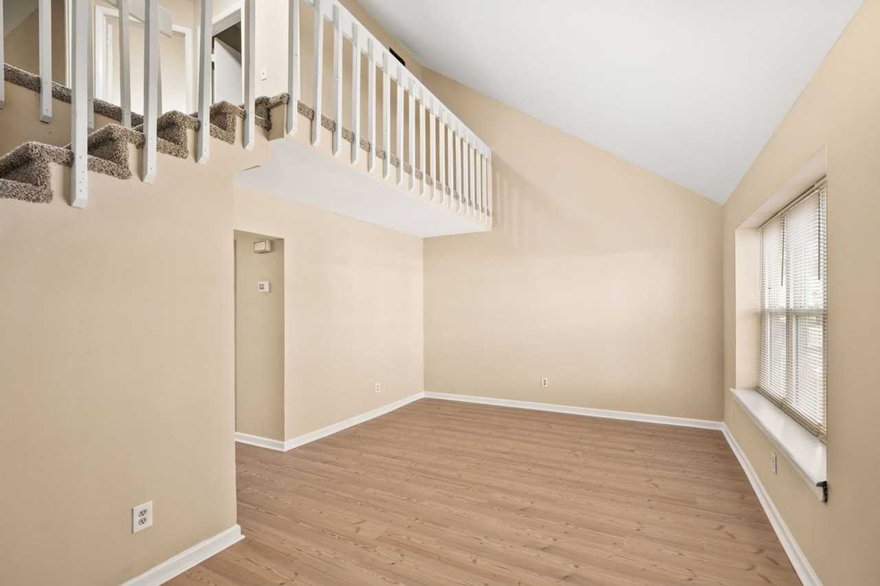 163 Spruance Road - Photo 2 of 28