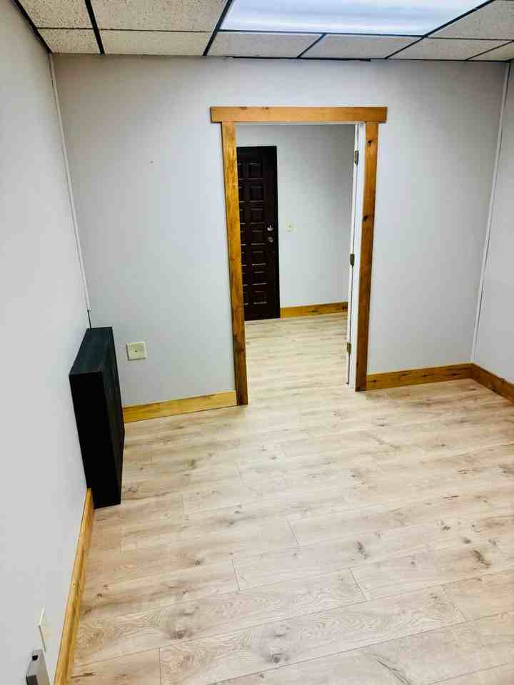 112 North University Road - Photo 2 of 11