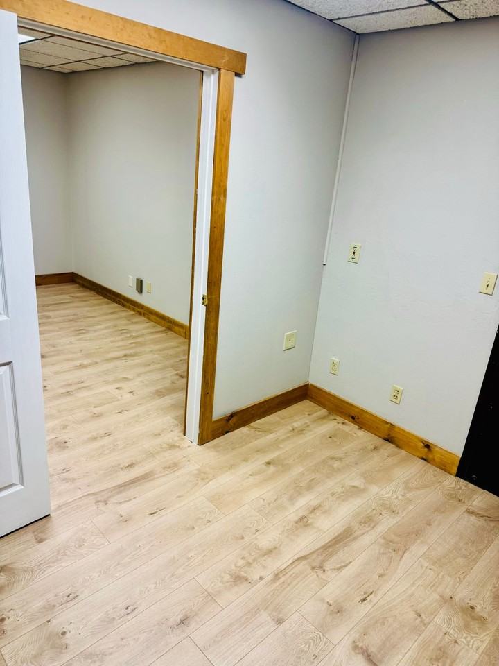 112 North University Road - Photo 4 of 11