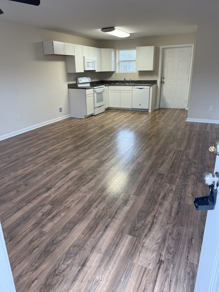 162 Cross Rd #162A - Photo 2 of 7