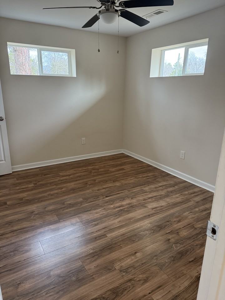 162 Cross Rd #162A - Photo 3 of 7