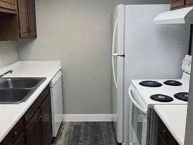 2403 Grandview Place #27 - Photo 5 of 12