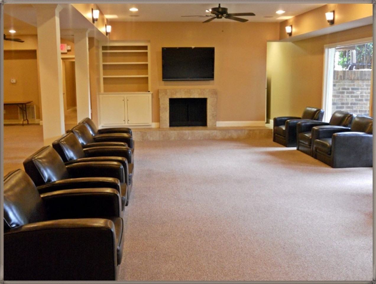 208 Old Manor Road - Photo 5 of 9