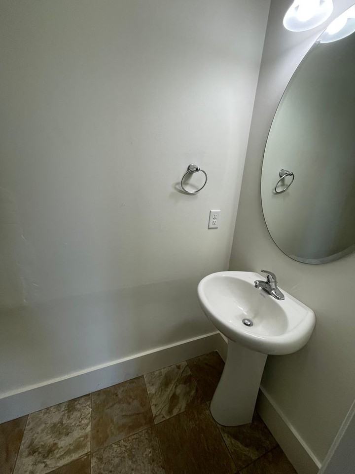 76 Bryn Way - Photo 7 of 21